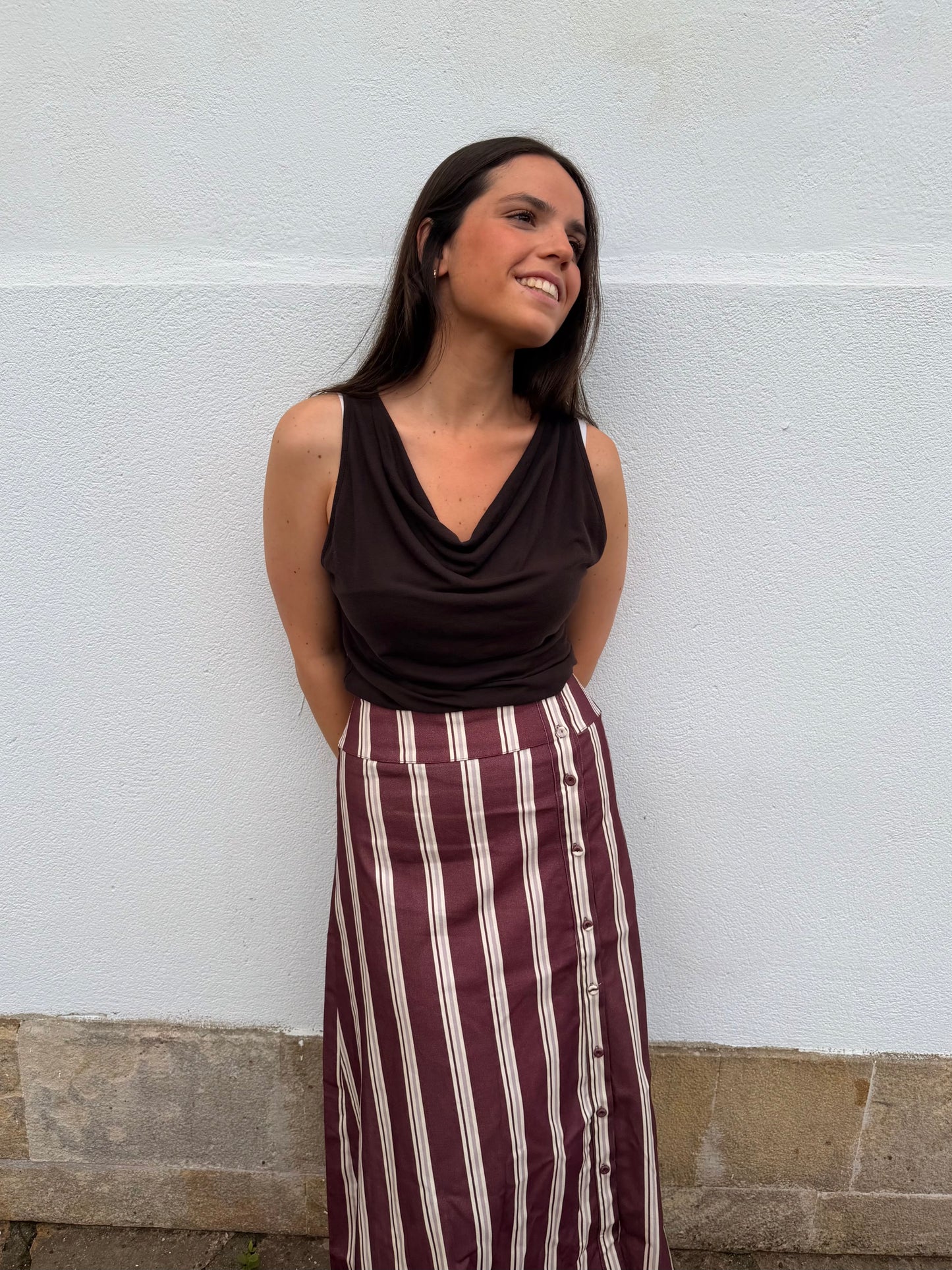 Falda Filipa Burdeos