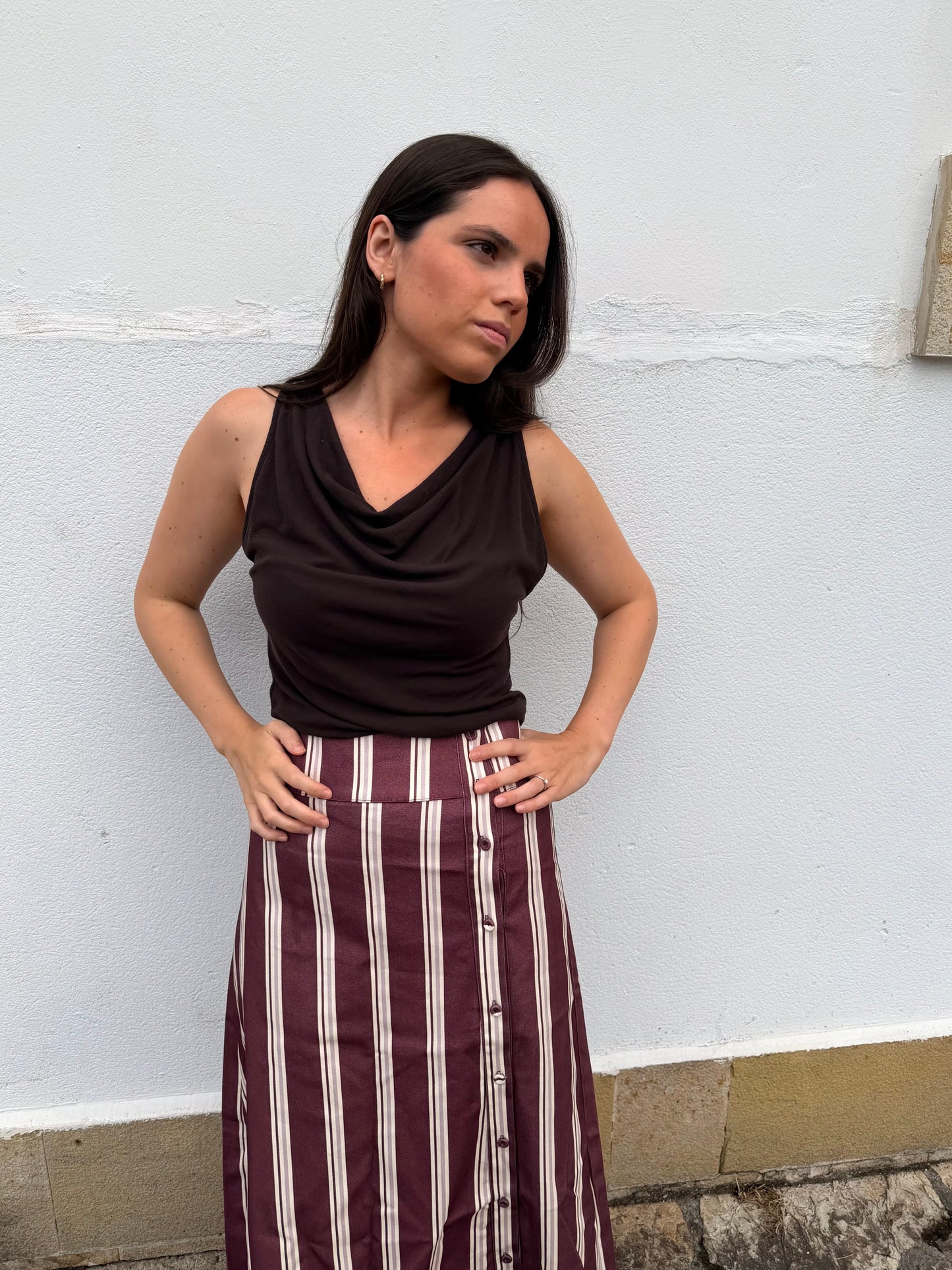Falda Filipa Burdeos